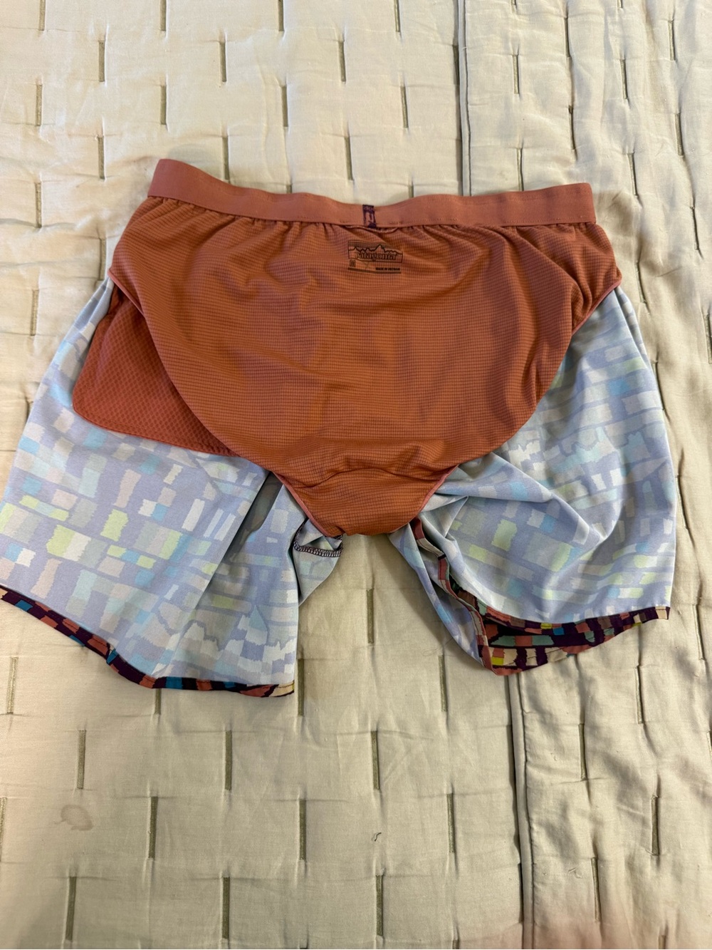 Patagonia Women's Multi Trails Shorts 5 1/2 Inseam Size Medium - Picture 9 of 9